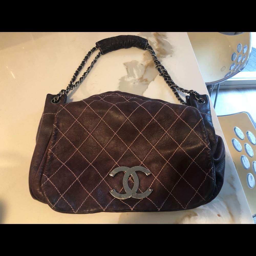 Chanel XL flap bag - Authentic